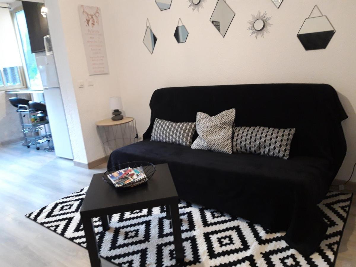 Bandol Studio Екстериор снимка