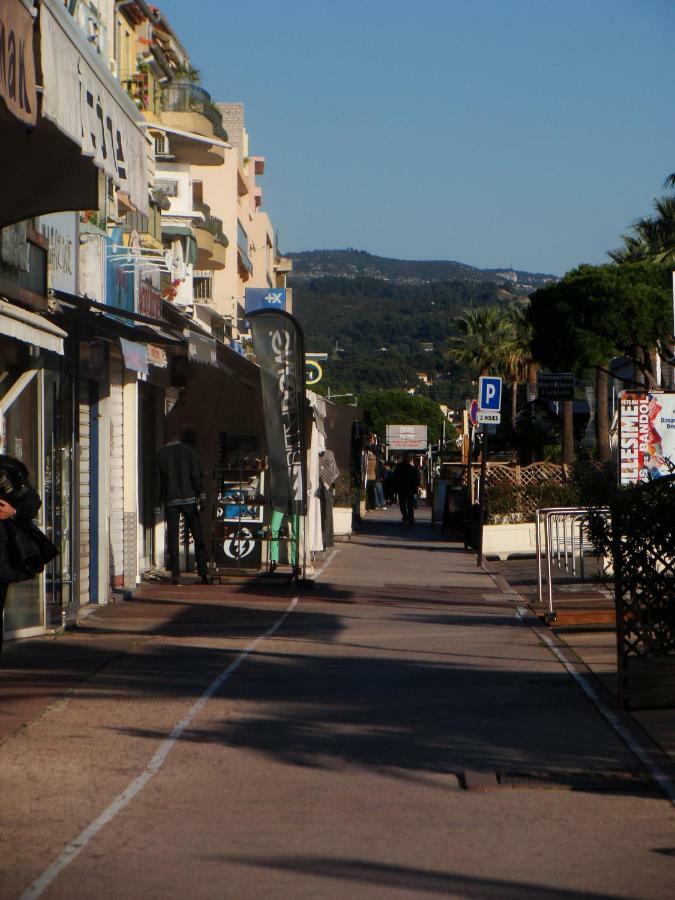 Bandol Studio Екстериор снимка