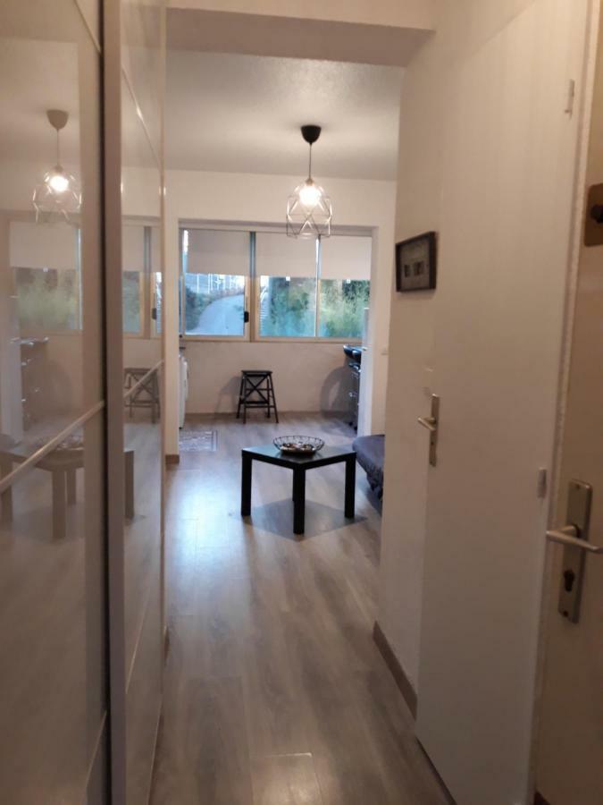 Bandol Studio Екстериор снимка