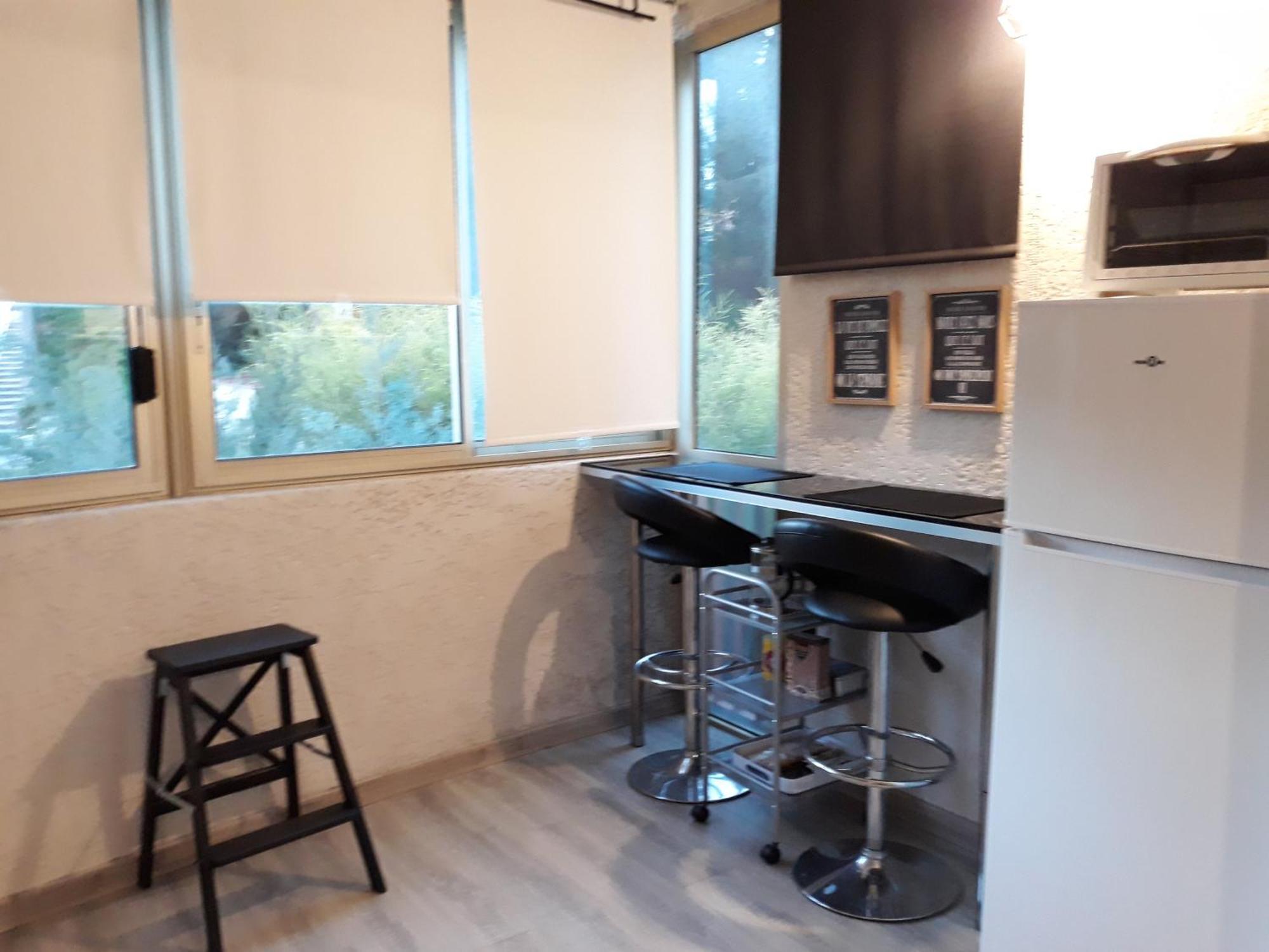 Bandol Studio Екстериор снимка